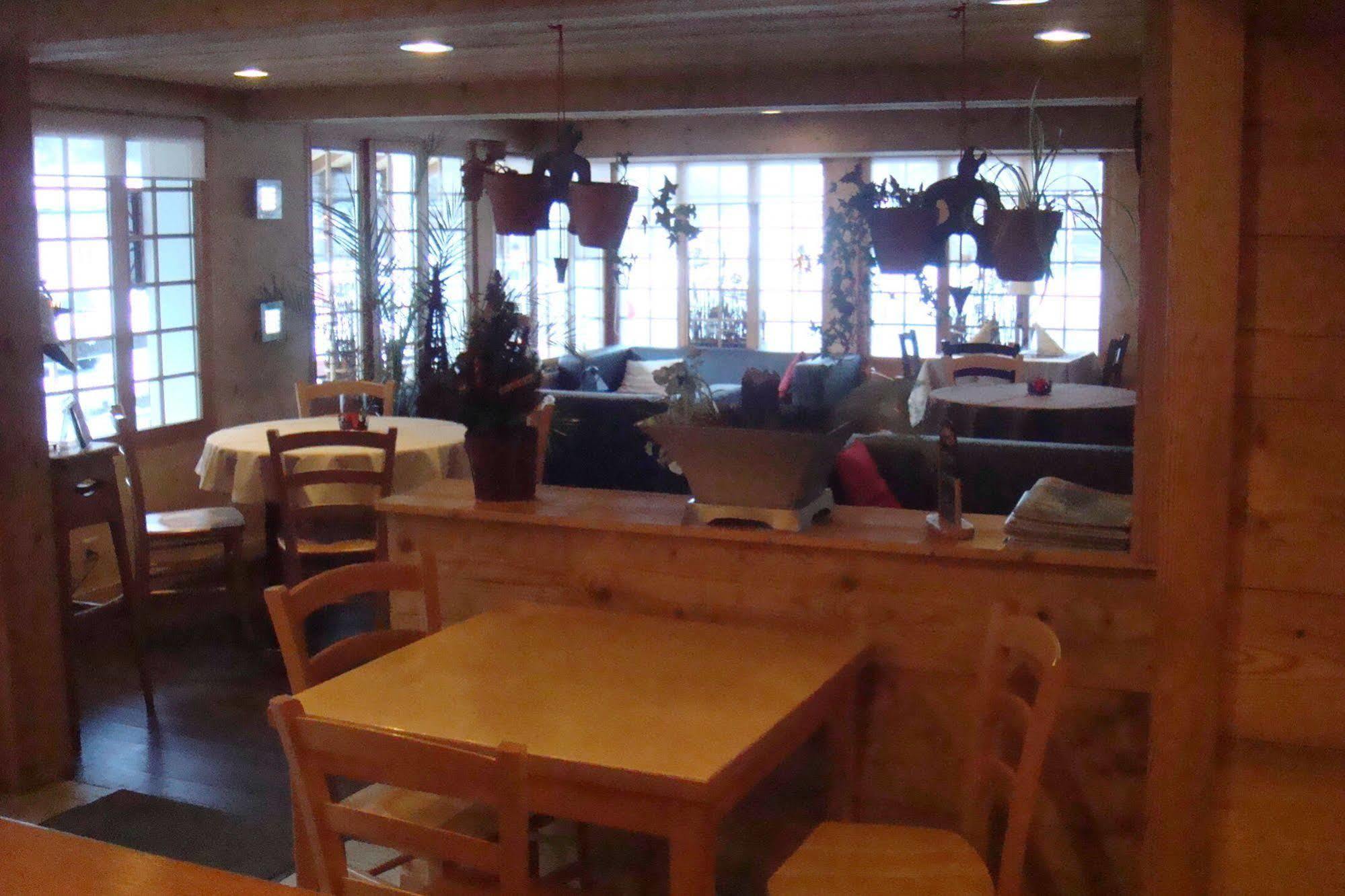 Hotel Restaurant Les Lilas Les Diablerets Eksteriør bilde